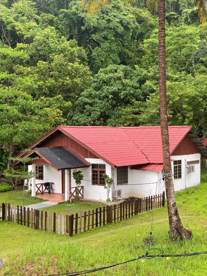 Empire Hotels & Resorts Kampong Pasir Hantu ภายนอก รูปภาพ