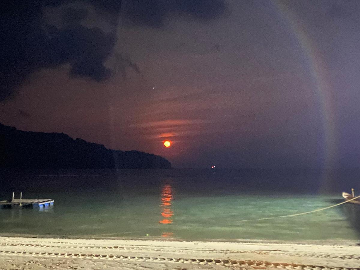 Empire Hotels & Resorts Kampong Pasir Hantu ภายนอก รูปภาพ